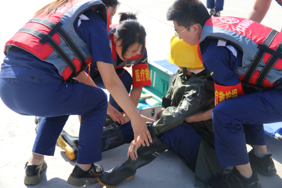 “以‘演’促防 以‘練’備戰(zhàn)”公司保稅區(qū)廠區(qū)開展2024年自然災(zāi)害（防臺(tái)風(fēng)、防汛）處置演練活動(dòng)652.png